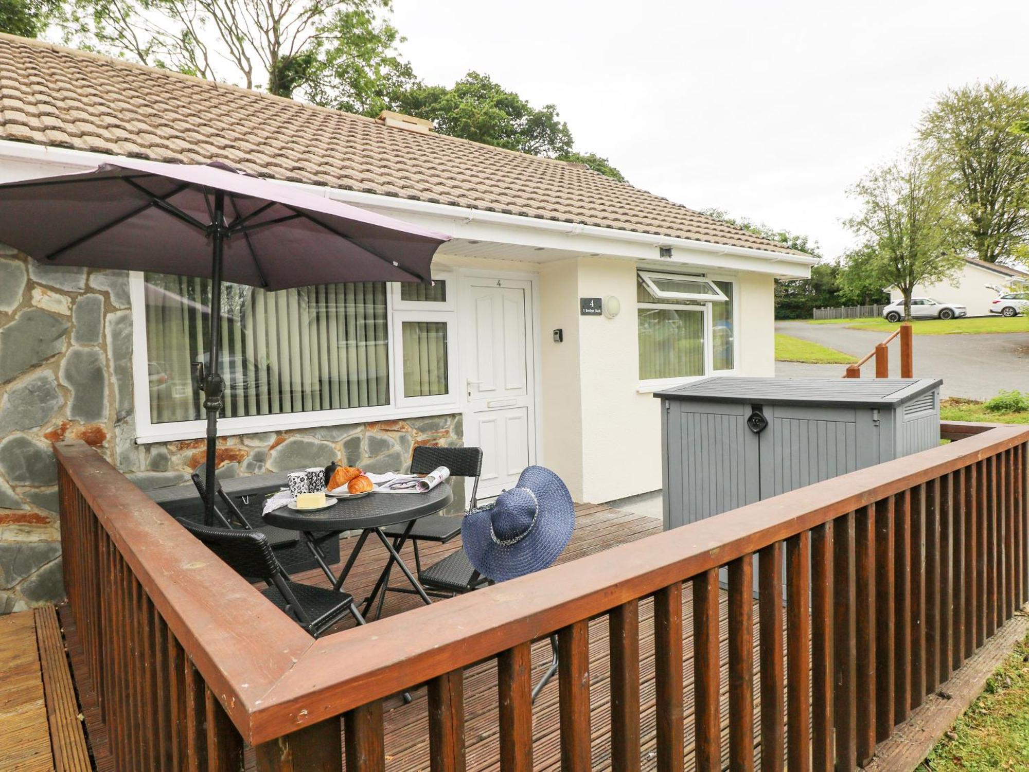 Y Bwthyn Bach Villa Aberaeron Exterior photo